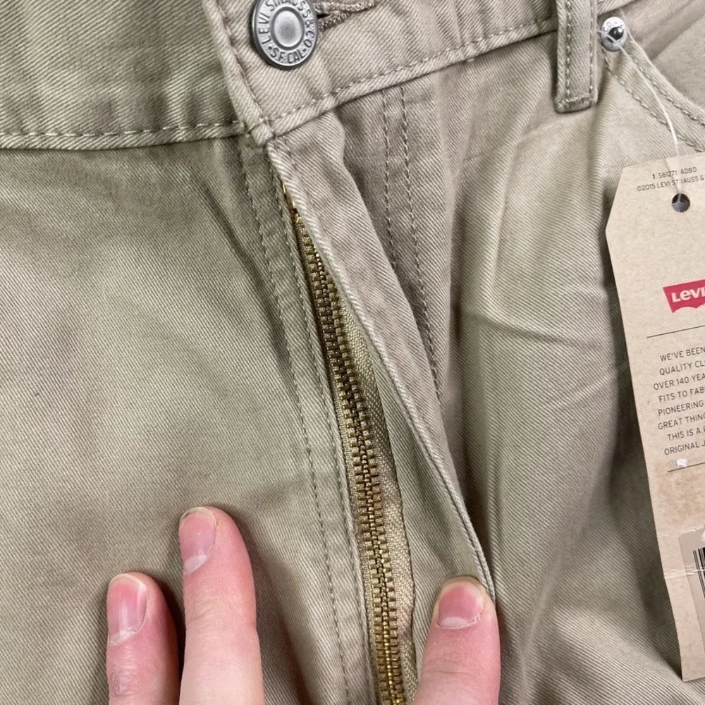 NEW Levis 559 Pants‎ Mens 40x30 Tan Khaki Relaxed Straight Twill Chino NWT